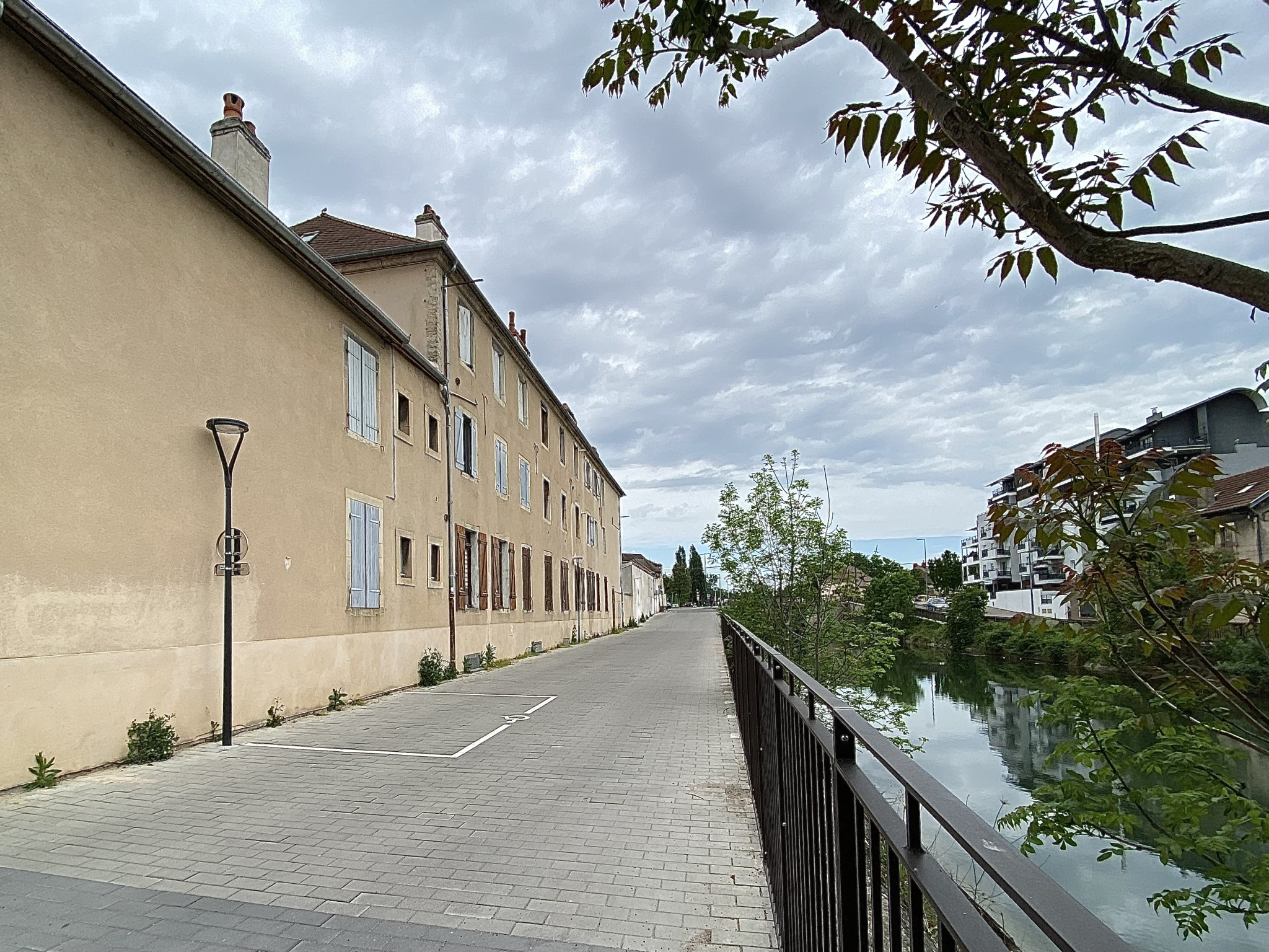 https://agroyalimmo.staticlbi.com/wa/images/biens/1/c48de3d410b80d88f8cff6ac1143de1b/photo_01b093082fc91f441b213156da596730.jpg